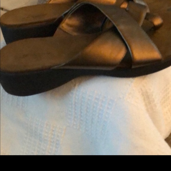 Copper Croft And Barrow Sandals Sz 7 - Picture 3 of 4